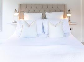 The Nook, villa in West Mersea