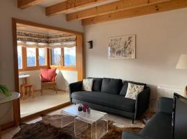 Eanta SUNNY & MOUNTAIN chalet 10 pers by Alpvision Résidences, cabin in Veysonnaz