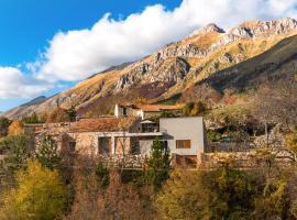 Rifugio del Gran Sasso, hotel v destinaci Assergi