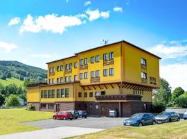 Hotel Zlatý Chlum, hotel v destinaci Česká Ves