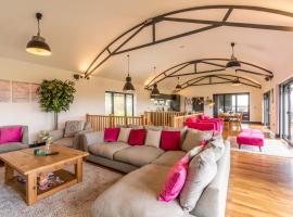 Lower Lodge Barn, cabana o cottage a Alcester