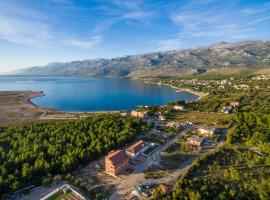 Apartment Blue Ivy near the beach, hotel in Jasenice