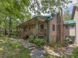 Skyview Cabin, hotel din Columbus