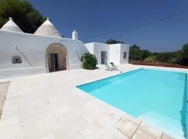 Trullo Le Cicale with pool