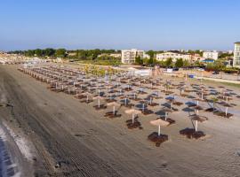Nautic Luxury Club, hotel sa Mamaia Nord – Năvodari