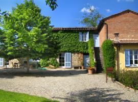 Agriturismo Fattoria Santa Vittoria, Bauernhof in Pozzo