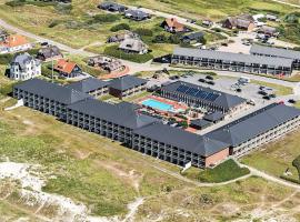 4 person holiday home on a holiday park in Fanø, hotel v destinaci Fano