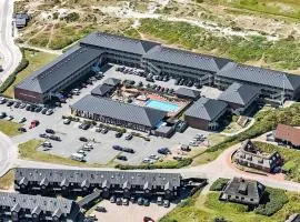 6 person holiday home on a holiday park in Fanø