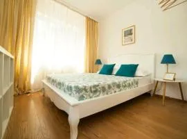 티라나에 위치한 호텔 Hotel Artist