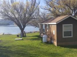 Willow Bay RV Resort & Marina, hotel with parking in Nine Mile Falls