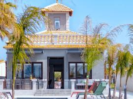 La Casa Gris Boutique Home: Benissa'da bir otel