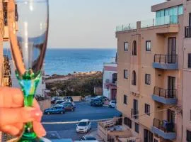 Sea-View 3 bedroom Apartment - Sleeps 8