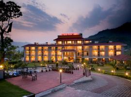 Pokhara में, होटल Waterfront Resort - Your Lakeside Retreat on Phewa Lake