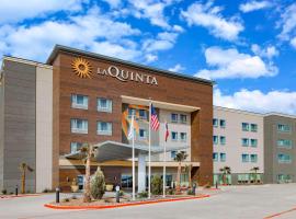 La Quinta Inn & Suites by Wyndham Fort Stockton Northeast，斯托克頓堡的飯店