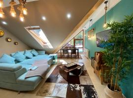 Kalinderu Ski Loft, готель у місті Буштені