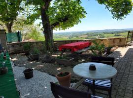 Studio Bellevue 3 rue du bourg a Montastruc 47380 entr&eacute;e ind&eacute;pendante