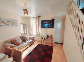 Cedar Villa - Perfect For Longer Stays, ξενοδοχείο σε Chatham