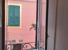 Dume Cosy Apt - Central - Near the beach with A.C.