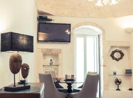800s Home Luxury Rooms, luxury hotel in Ostuni