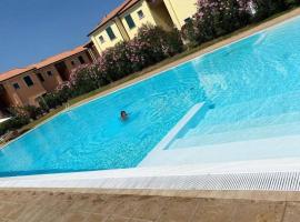 Résidence Baia delle Mimose, hotel a Badesi