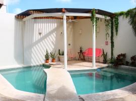 Bed and Breakfast Pecarí, hotell i Cancún