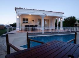 VILLA ANA ARENAL D'en CASTELL, Hotel in Es Mercadal