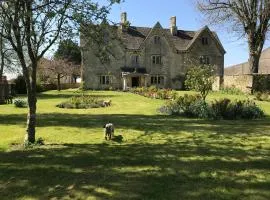 The Manor Farm Alderton