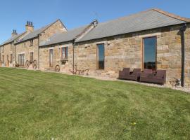 Longstone Cottage, hotel with parking in Ugthorpe