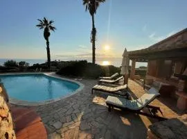 Villa with swimming pool and amazing view
