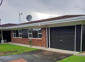 Tauranga Bungalow, hotel in Tauranga