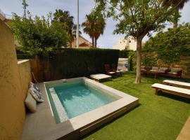 Chalet piscina privada Gran Alacant-Santa Pola-Aledama Homes, cabin in Santa Pola