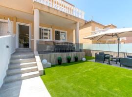VillaCaprichoPlaya_Dos, villa in Torrevieja