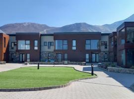 Murrisk Apartments - Self Catering, hotel sa Westport