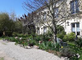 Le Clos Joséphine – hotel w mieście Saint-Dyé-sur-Loire