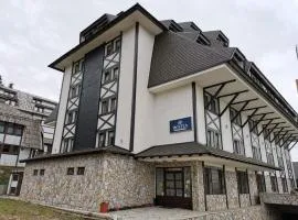 Central Residence by Župa