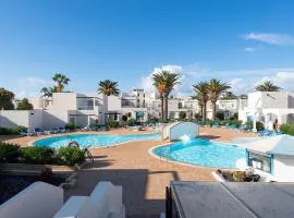 HomeForGuest Apartamento 15 con terraza y piscina en Corralejo