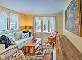 인터베일에 위치한 호텔 Cozy White Mtn Hideaway about 4 Mi to Hiking and Skiing!