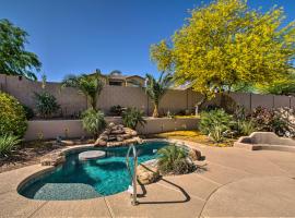 Sunny Arizona Oasis with Private Pool and Lush Patio, hotel sa Liberty