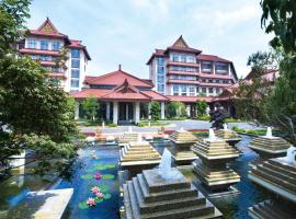 Crowne Plaza - Kunming Ancient Dian Town by IHG, hotel spa di Kunming
