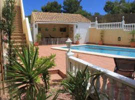 Villa Castillo Nuevo with optional Heated Private Pool, hotel near Las Colinas Golf Course, San Miguel de Salinas