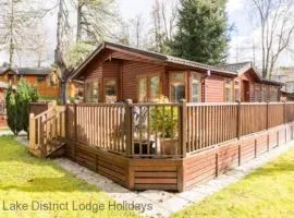 Broad Larch Lodge