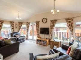 Hideaway Lodge