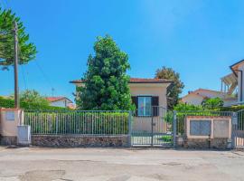 Holiday Home Francesca by Interhome, cottage in Marina di Pietrasanta