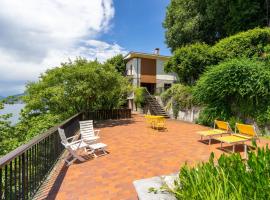 Villa Bice by Interhome, casă de vacanță din Laveno-Mombello