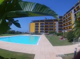 Apartamento frente ao mar com piscina de água salgada