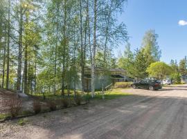 Holiday Home Rantalinna 2 by Interhome, hotel in Ruokolahti