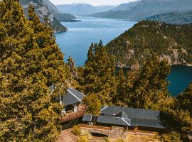 Arrayan Lake View Mountain Lodge & Casa De Te Arrayan, inn in San Martín de los Andes