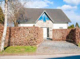 Lush holiday home on the edge of the Hautes Fagnes, maison de vacances à Waimes