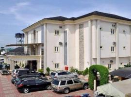 Room in Lodge - Helena Haven Hotels and Suites, hotel in Port Harcourt