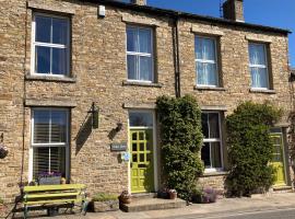 Milton House Studio Apartments Askrigg, hotel with parking in Askrigg